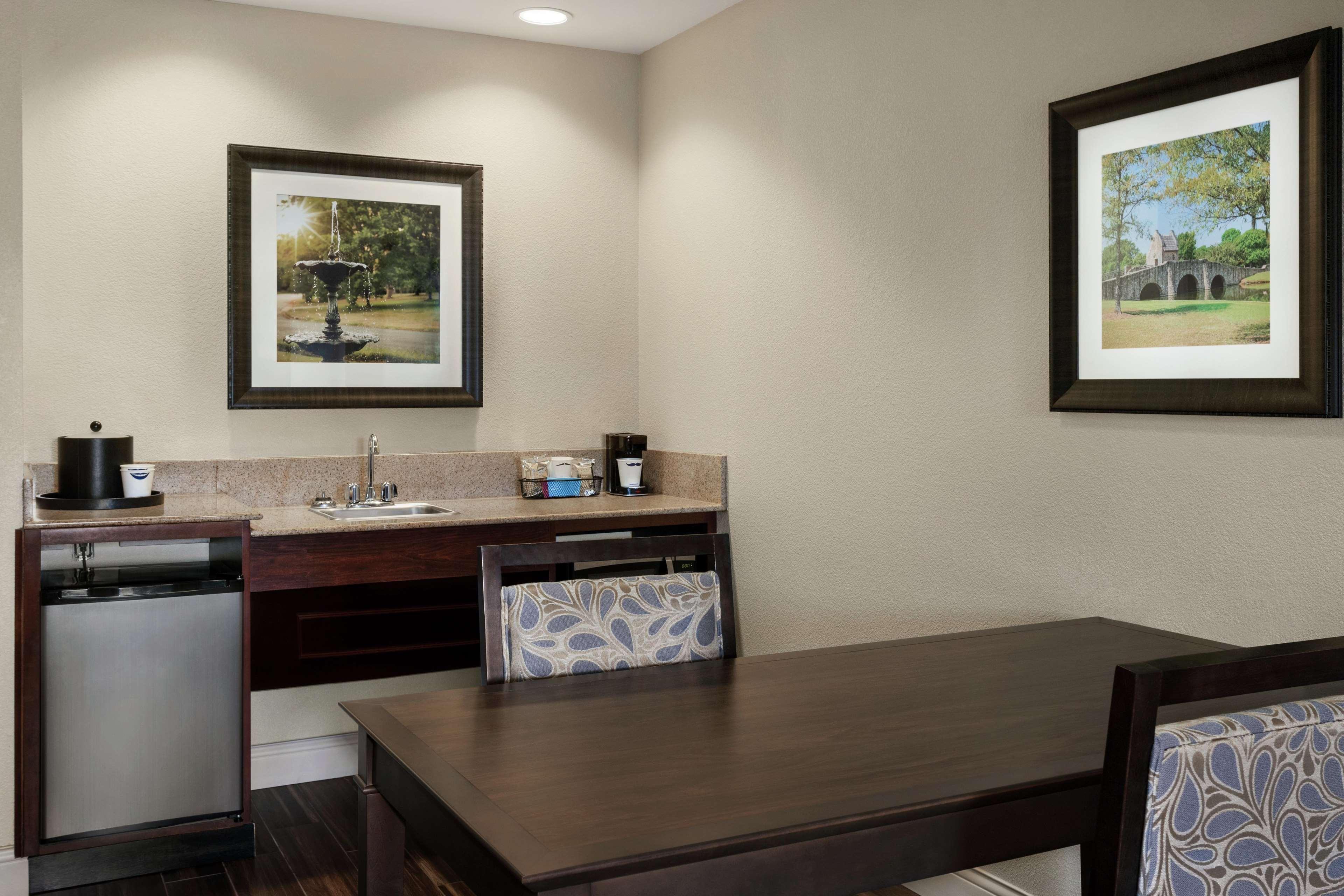 Hampton Inn & Suites Montgomery-Eastchase Екстериор снимка