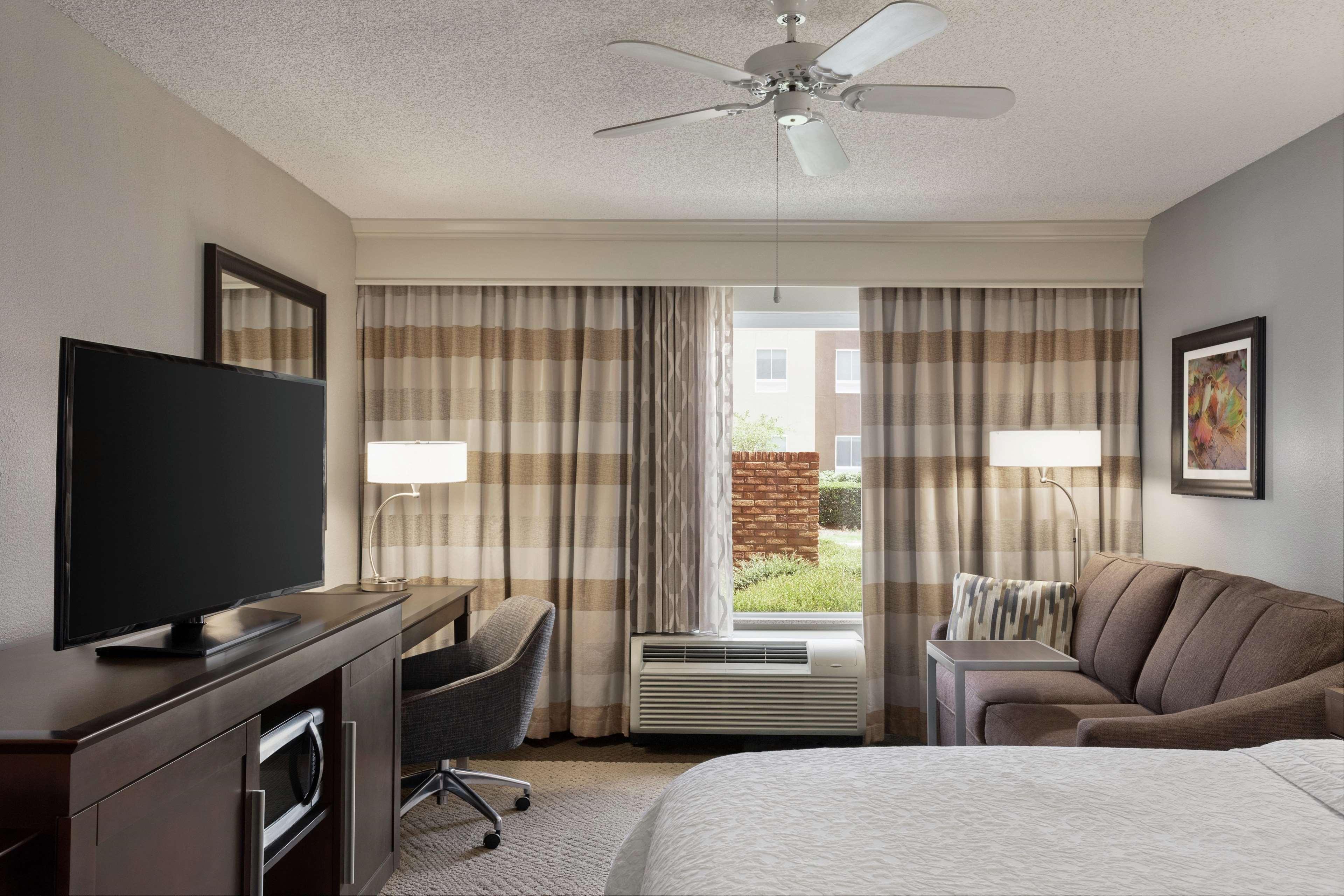 Hampton Inn & Suites Montgomery-Eastchase Екстериор снимка