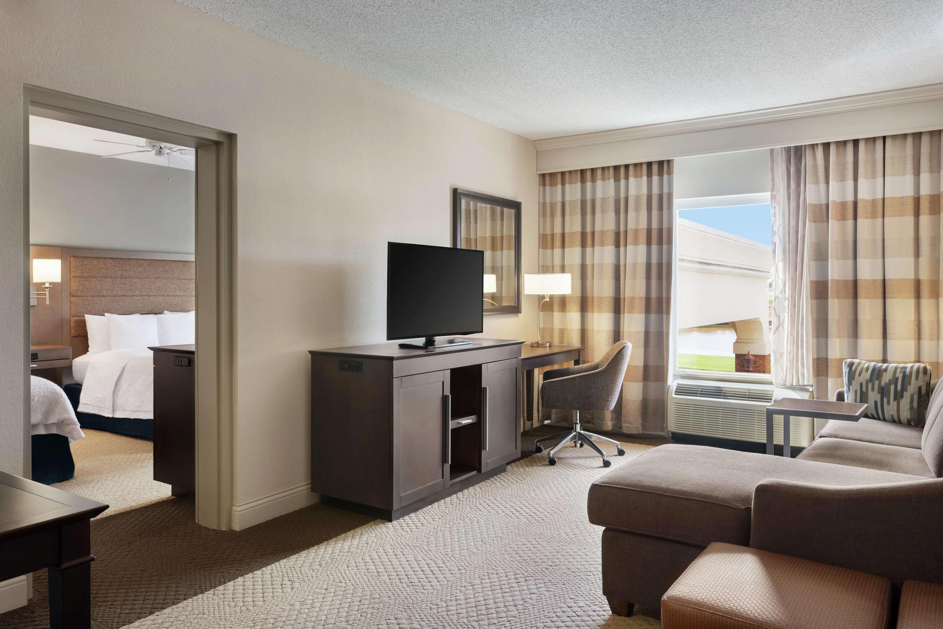 Hampton Inn & Suites Montgomery-Eastchase Екстериор снимка