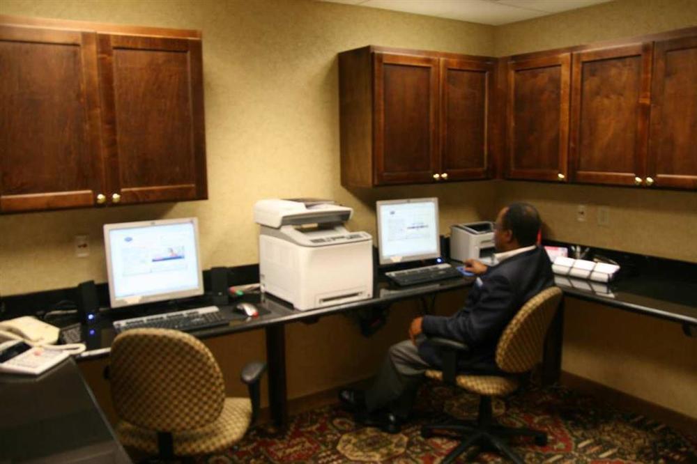 Hampton Inn & Suites Montgomery-Eastchase Съоръжения снимка