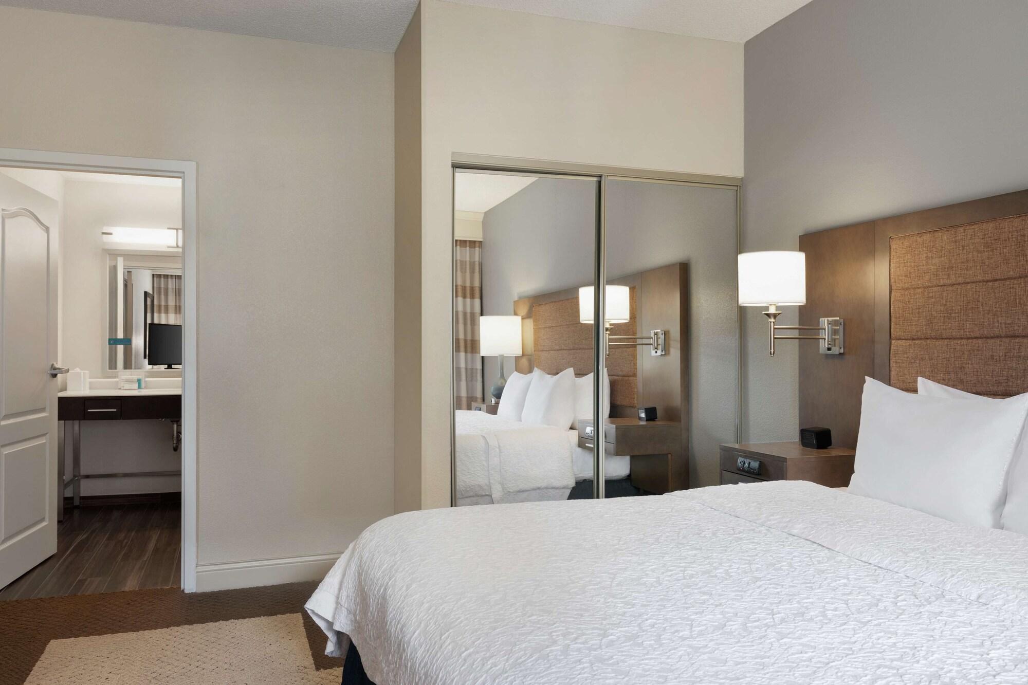 Hampton Inn & Suites Montgomery-Eastchase Екстериор снимка