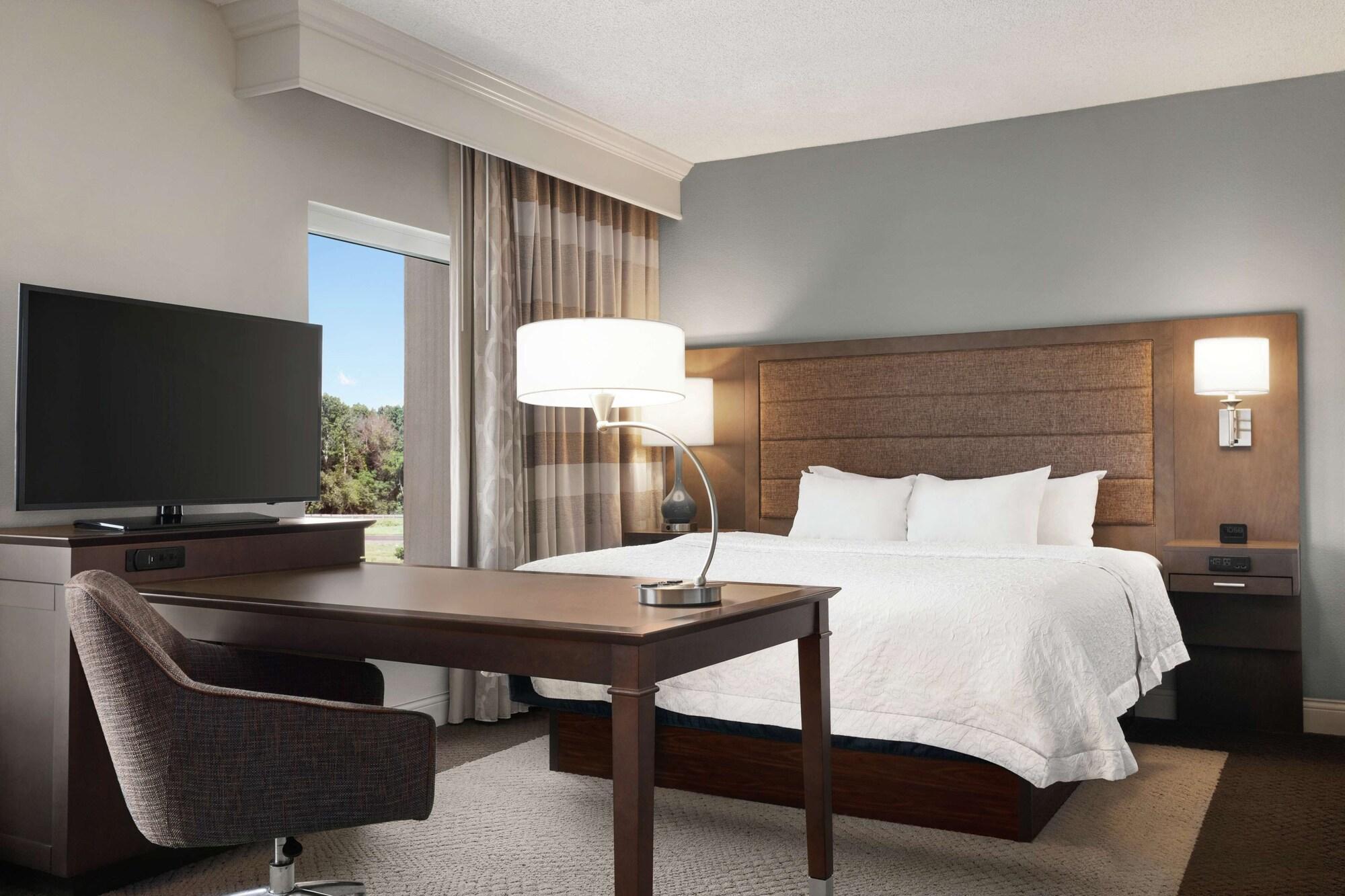Hampton Inn & Suites Montgomery-Eastchase Екстериор снимка