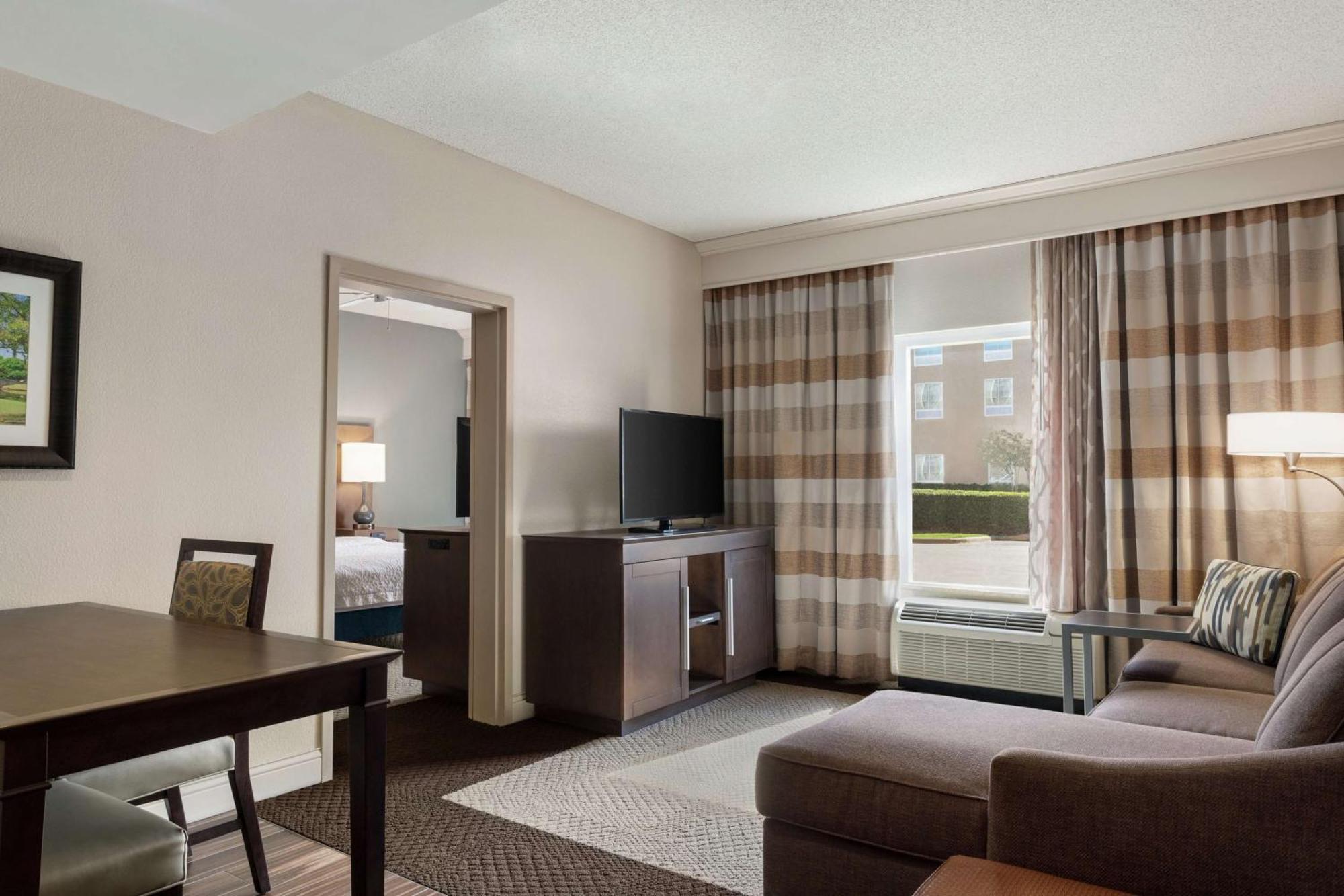 Hampton Inn & Suites Montgomery-Eastchase Екстериор снимка