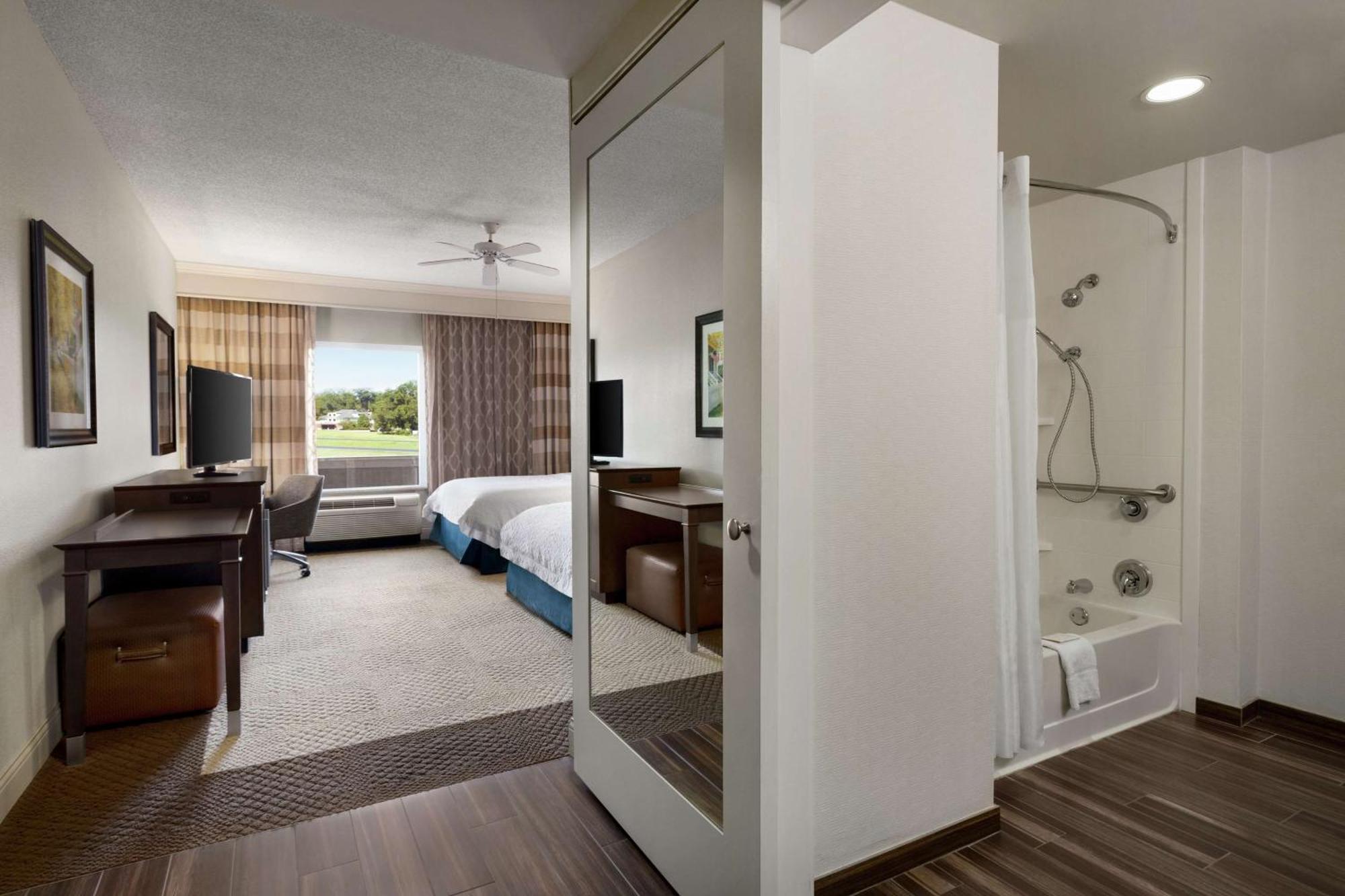 Hampton Inn & Suites Montgomery-Eastchase Екстериор снимка