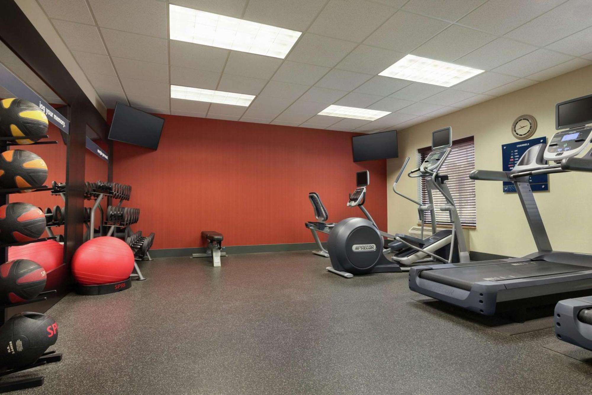Hampton Inn & Suites Montgomery-Eastchase Екстериор снимка
