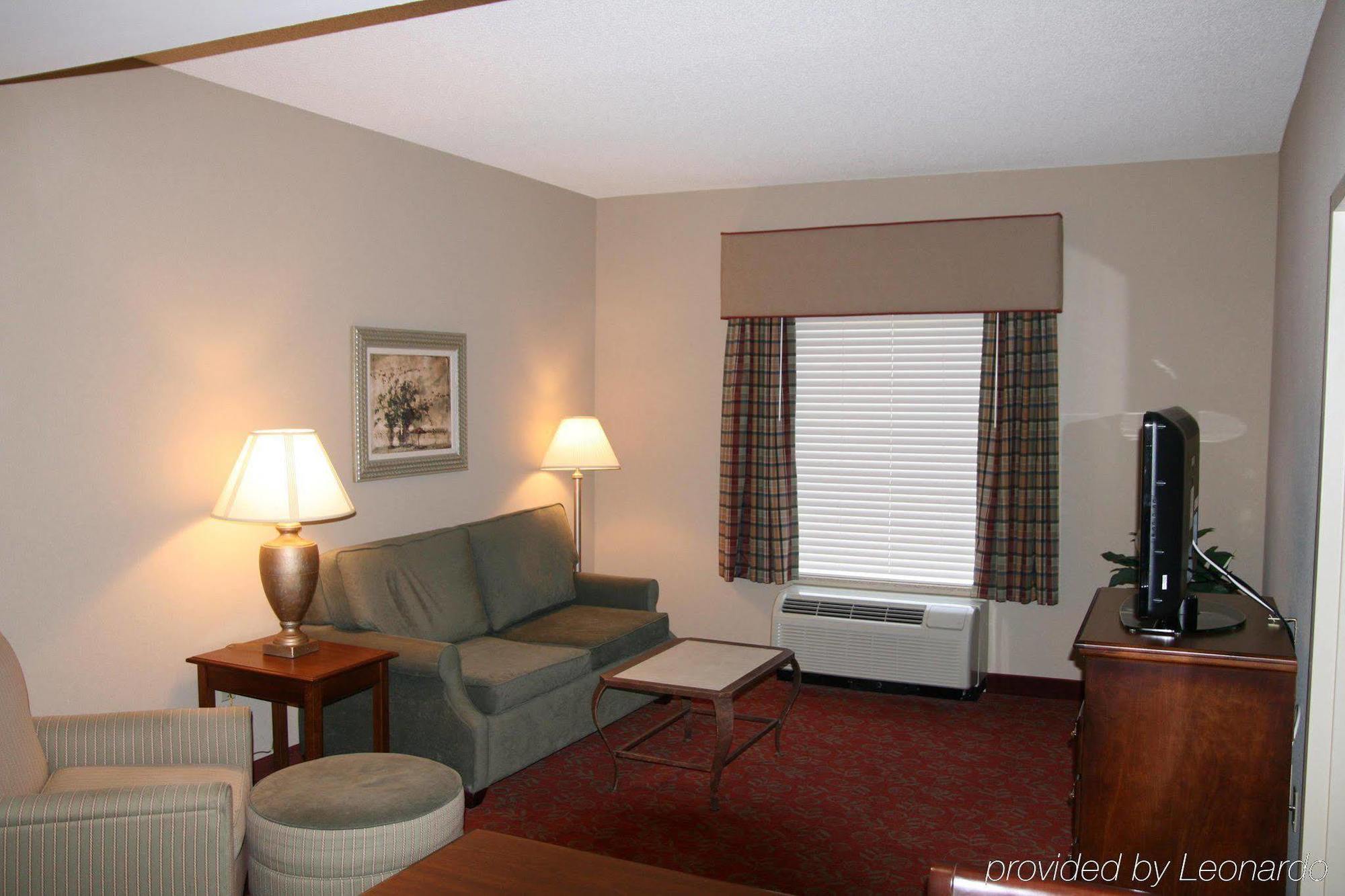 Hampton Inn & Suites Montgomery-Eastchase Стая снимка